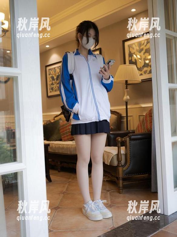 紧急企划 - 小恩和JK经典的私拍合集：这画面，真的是不忍直视也难以抗拒。
