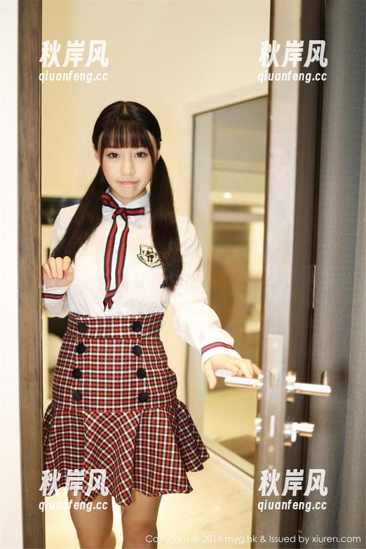 美媛馆 - 这图库里的伊小七MoMo水手服，像是从梦里漂出来的呢？
