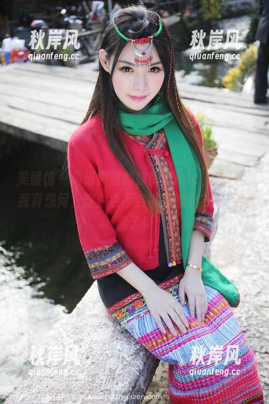 美媛馆 - 高清原图的徐微微mia，有时候我真想问，穿白色不会被打翻吗？太不容易了！