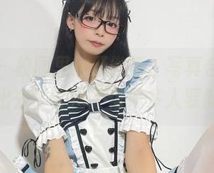 微密圈 - 校园里的聂傲娇,写真合集一次性放出去,你信不信好多人要仰望?