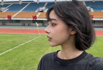 舞小喵的高清女王照，一张比一张鲜，整个人就像是从时光里走出来的，怎么保持的？
