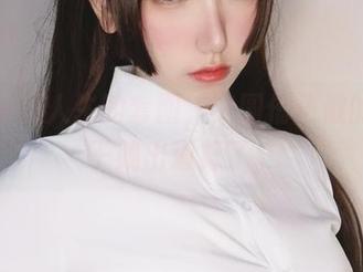 让人怀疑人生的套图，芋圆侑子做的空姐干脆出道算了。
