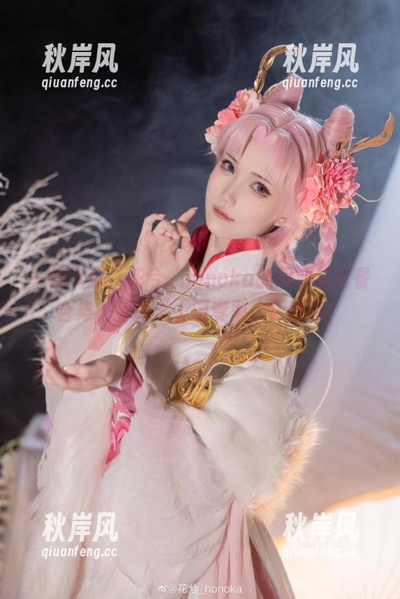 一键下载，花兮_honoka的职业装套餐合集，专为“上班变型人”打造！