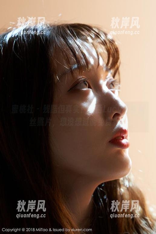 蜜桃社 - 残酷但真实！露西Lucy的裤里丝照片，想没想过能免费看？