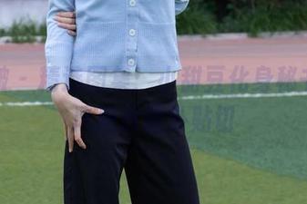 袜啵啵 - 精选图集：小甜豆化身秘书，画风居然意外贴切
