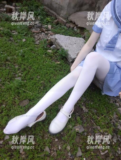 教室之旅：西尔酱私拍美图，让人一秒回到校园