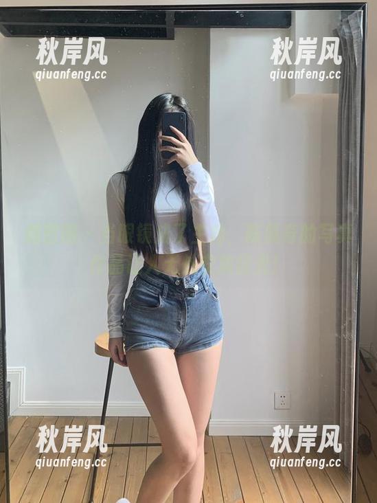 微密圈 - 当眼镜成了主角，陈佩奇的写真作品让人无处安放目光！