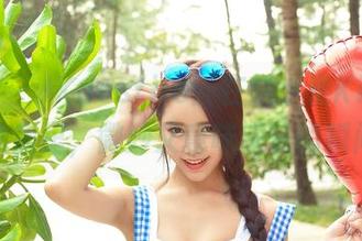 青豆客 - JKdesfile：在赵小米Kitty的私房里，微妙又意味深长的瞬间