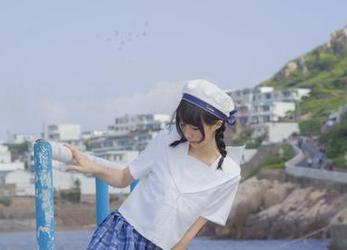 娃娃机的另一面:魔物喵nigisa图集里的纯真与囧境
