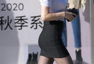 魔镜街拍 - 这组楼楼最新的白色连衣裙图片，看着真让人想多想几句