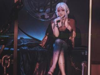 黑龙贯通的女神合集,挺不错的——每张都能让眼睛停下来瞄一会儿。